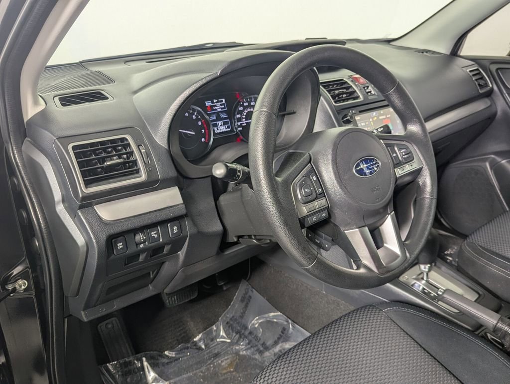 Used 2017 Subaru Forester 2.5i Premium AWD/4WD image 11