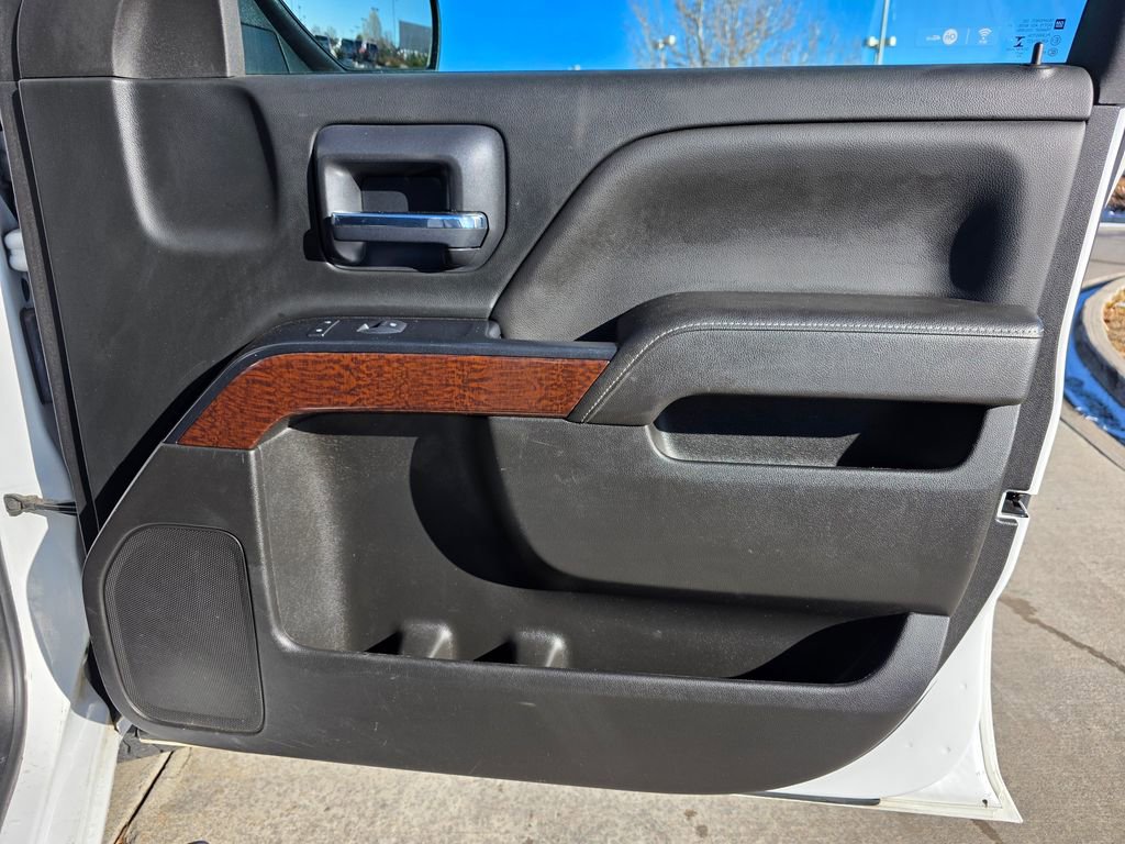 Used 2017 GMC Sierra 1500 SLE w/ SLE Value Package image 30