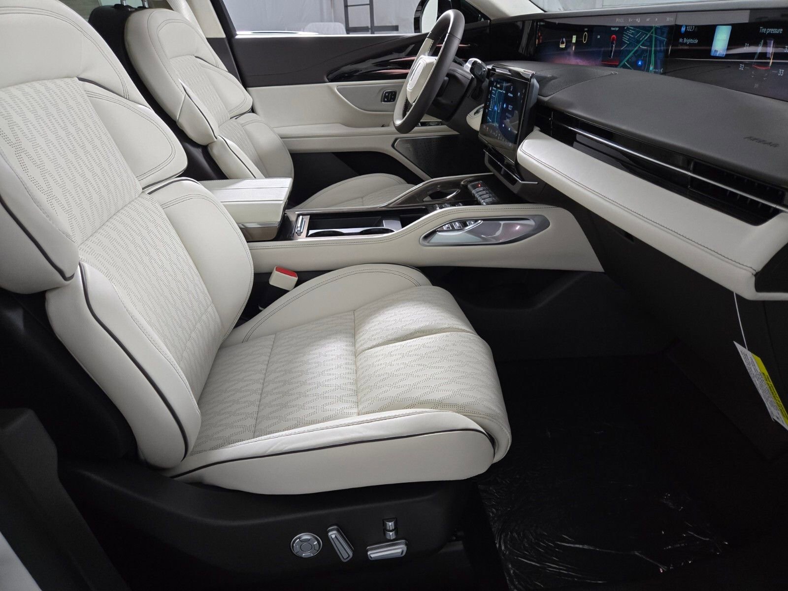 New 2026 Lincoln Nautilus Black Label w/ Jet Appearance Package image 20