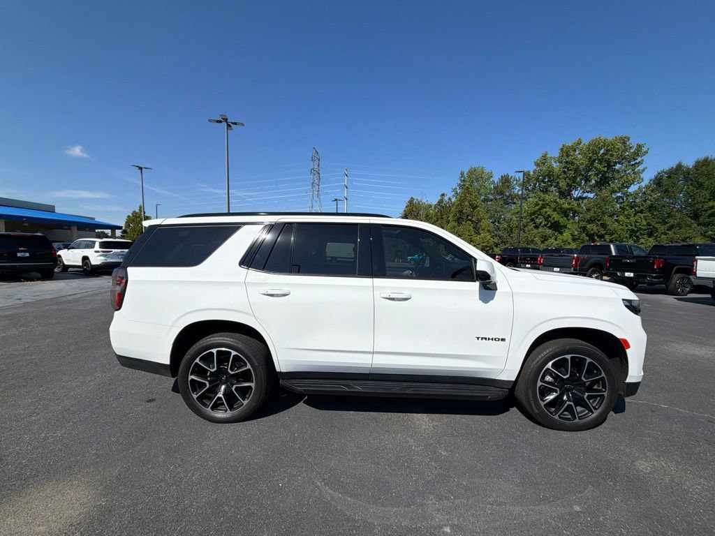 Used 2023 Chevrolet Tahoe RST w/ Luxury Package AWD/4WD image 17