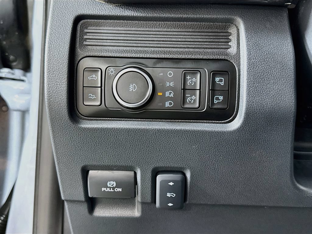 Used 2026 Ford F350 Platinum AWD/4WD image 18