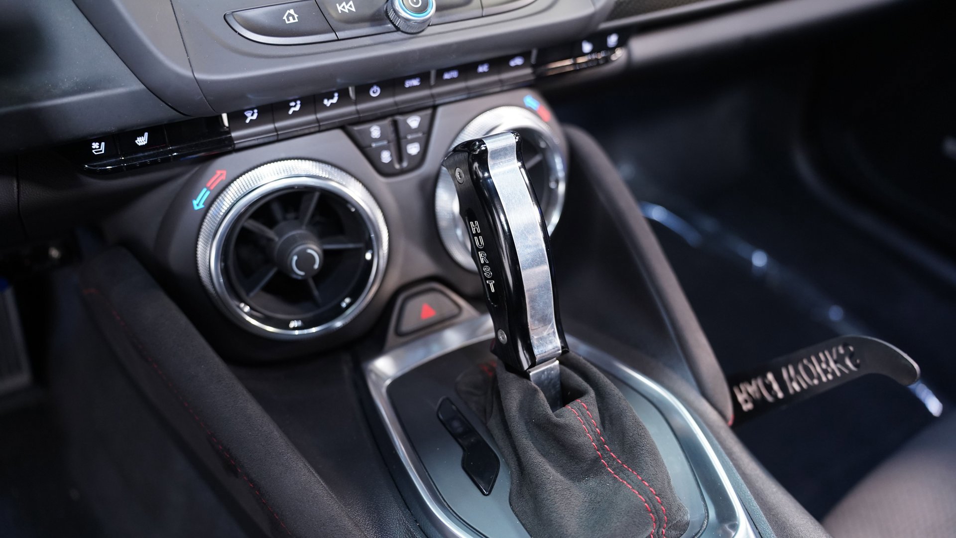 Used 2018 Chevrolet Camaro ZL1 RWD image 33