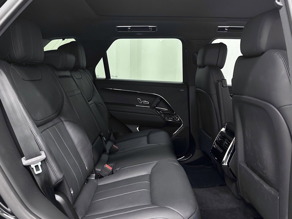 Used 2025 Land Rover Range Rover Sport Dynamic SE image 20