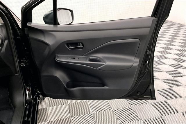 New 2025 Nissan Versa S w/ Trunk Package image 30