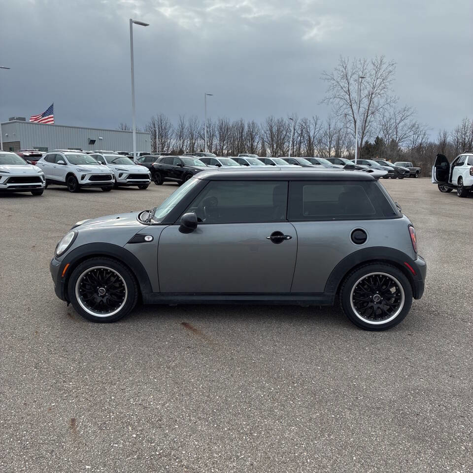 Used 2009 MINI Cooper S FWD image 3