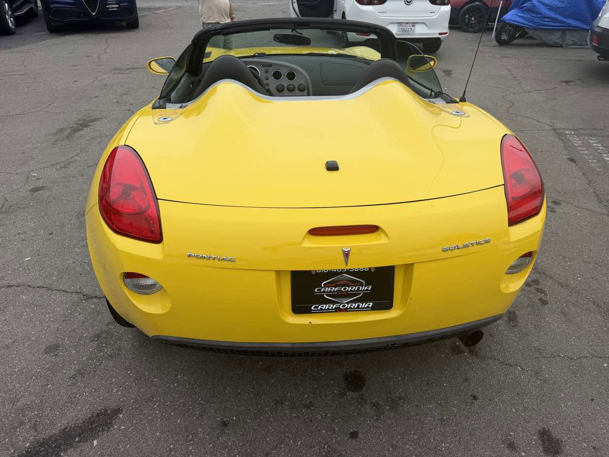 Used 2007 Pontiac Solstice Convertible w/ Premium Package image 4