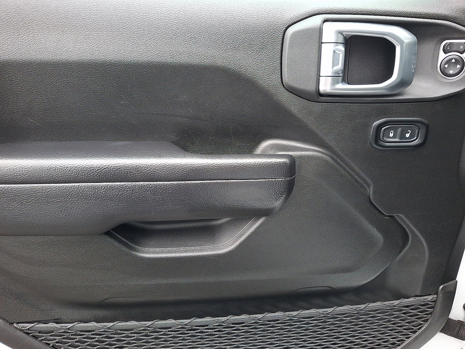 Certified 2024 Jeep Wrangler Sport S image 13