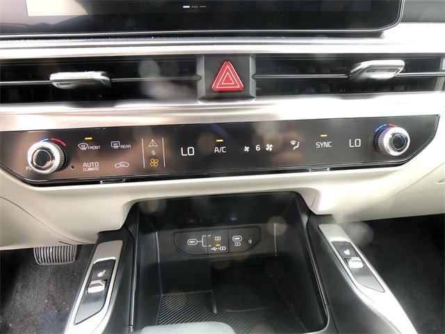 New 2025 Kia Sorento S image 19