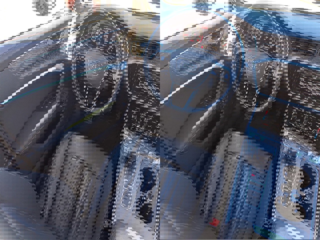 Used 2024 Audi A6 Premium Plus image 18