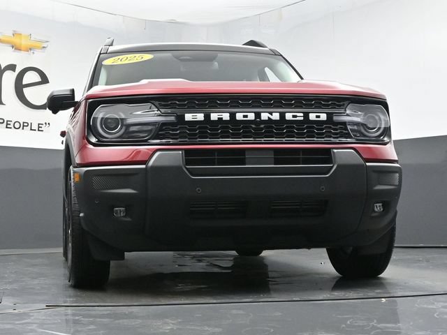 Used 2025 Ford Bronco Sport Outer Banks w/ Outer Banks Tech Package+ AWD/4WD image 3