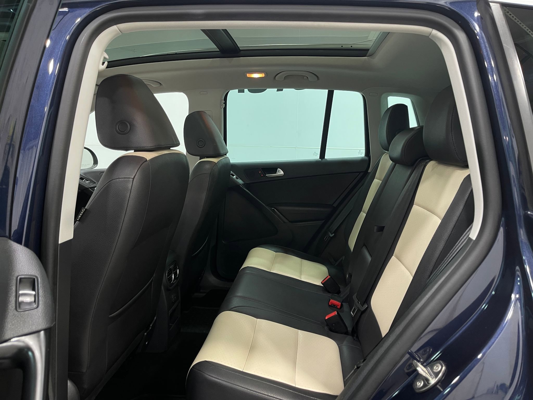 Used 2016 Volkswagen Tiguan SE image 29