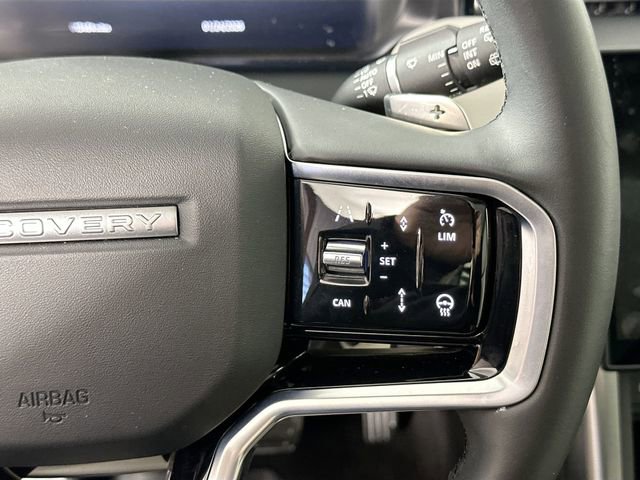 Used 2024 Land Rover Discovery Sport S image 24