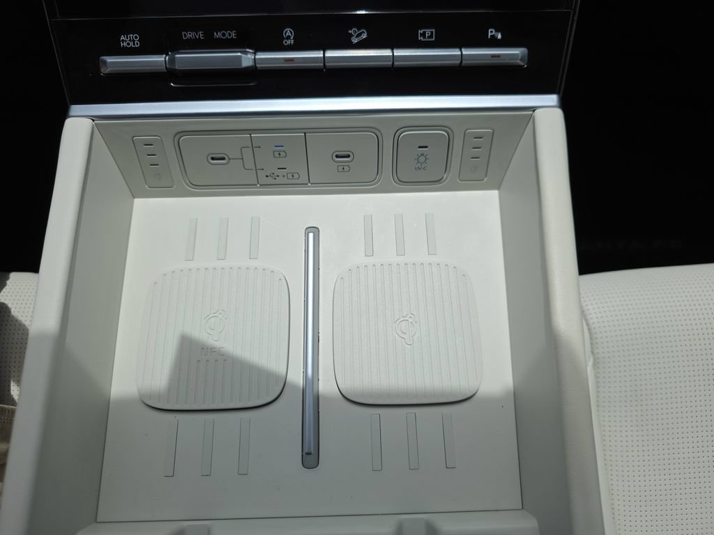 Certified 2025 Hyundai Santa Fe Calligraphy FWD image 27
