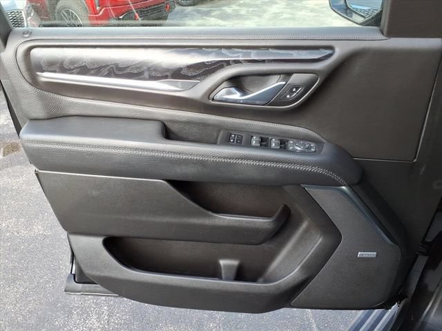 Used 2023 GMC Yukon XL Denali AWD/4WD image 31
