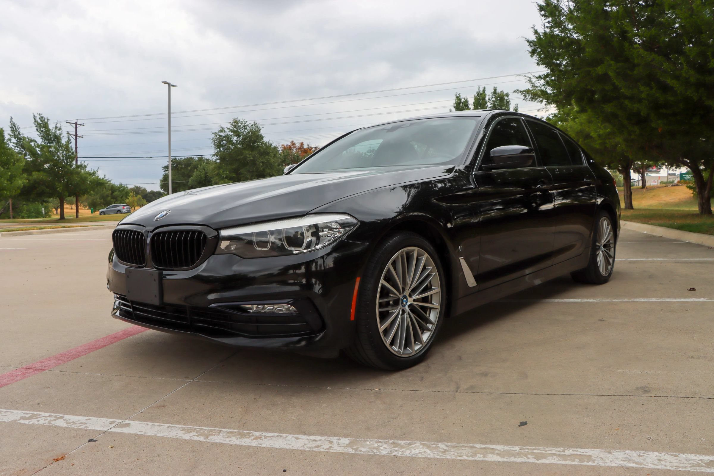 Used 2018 BMW 530e RWD image 3