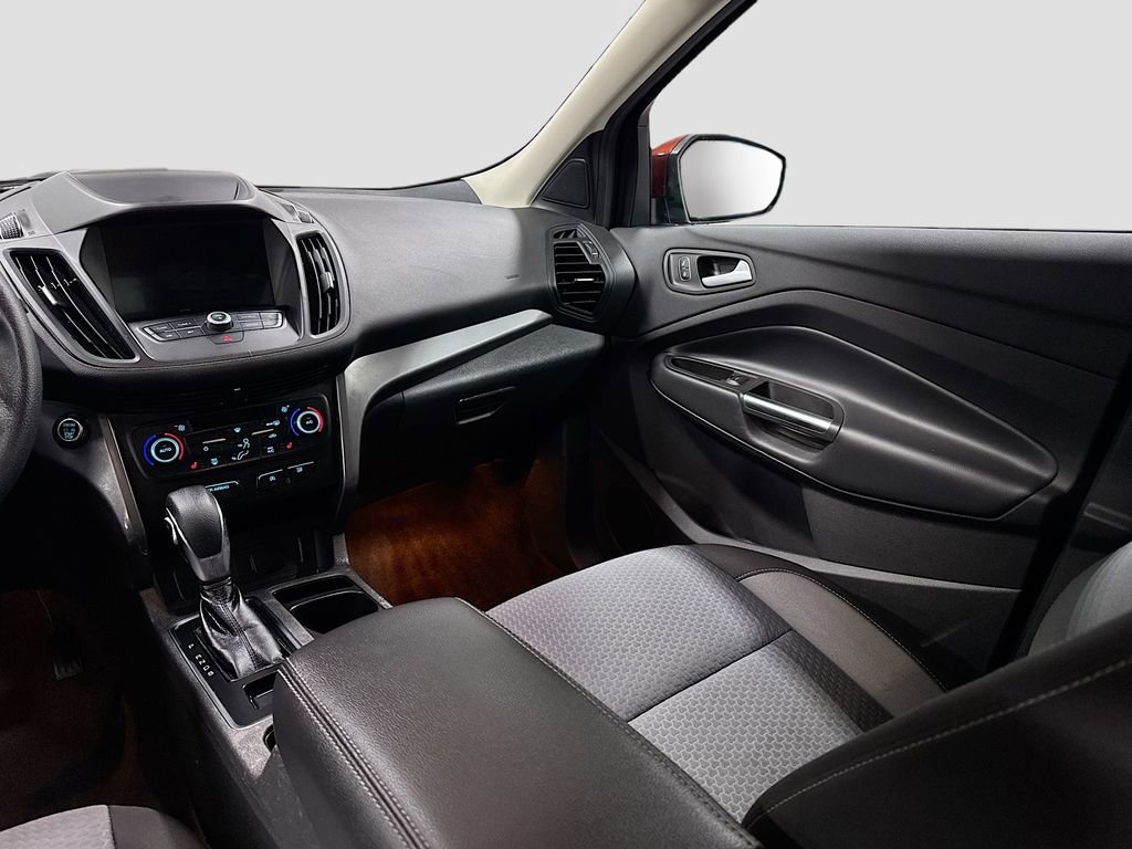 Used 2019 Ford Escape SE image 23