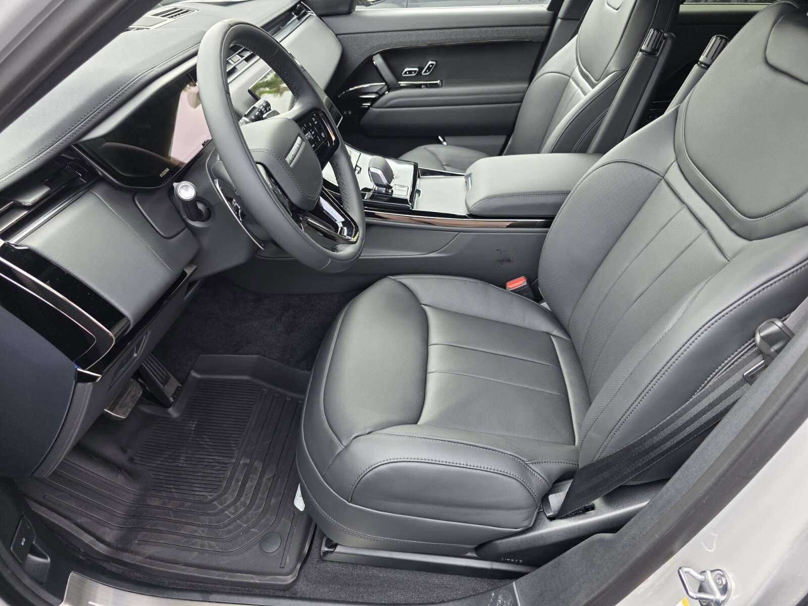 New 2026 Land Rover Range Rover Sport Dynamic SE image 10