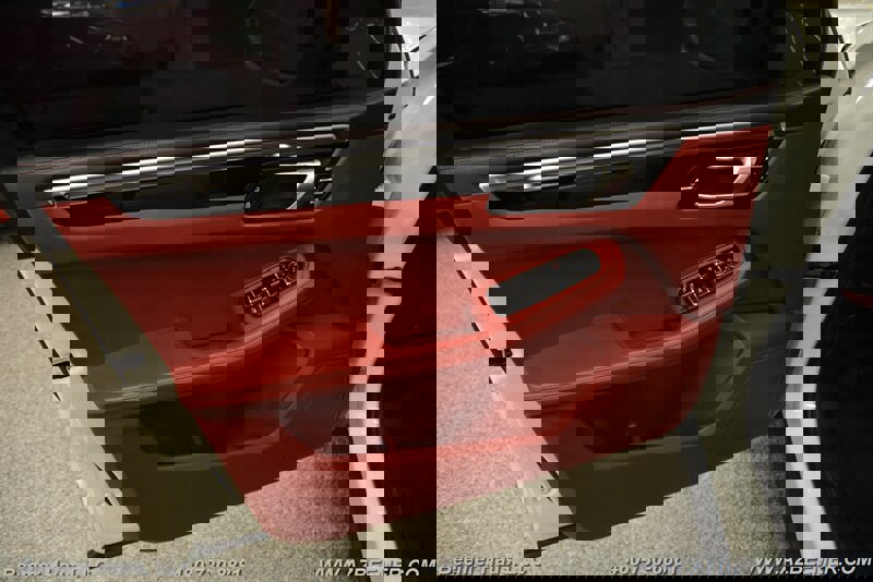 Used 2023 Porsche Macan image 33