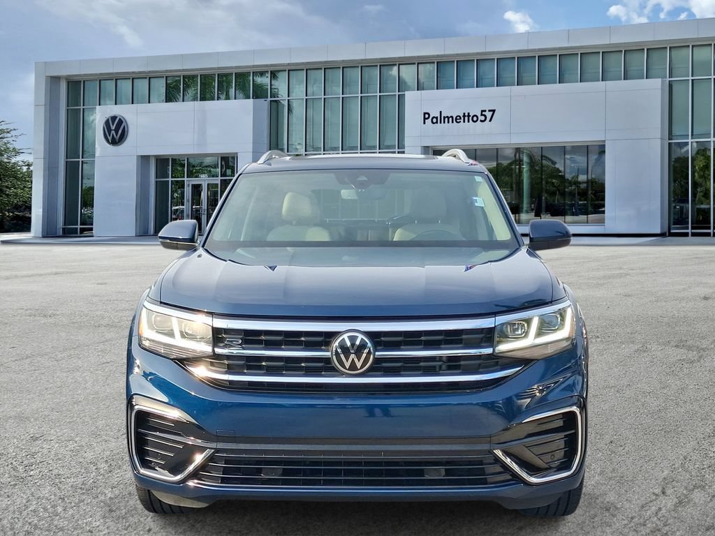 Certified 2022 Volkswagen Atlas SEL R-Line AWD/4WD image 2