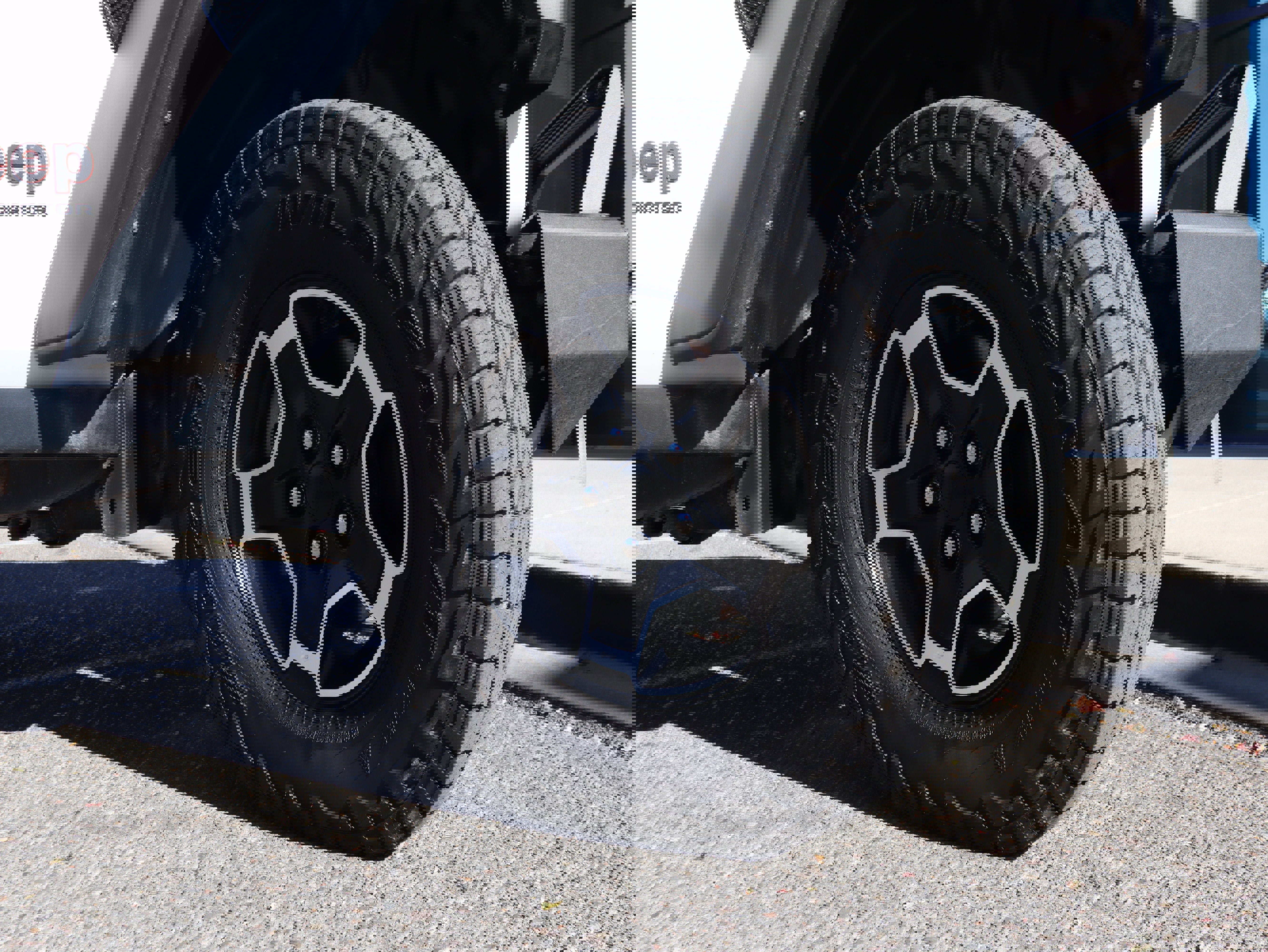 Used 2023 Jeep Gladiator Mojave w/ Trailer Tow Package image 13