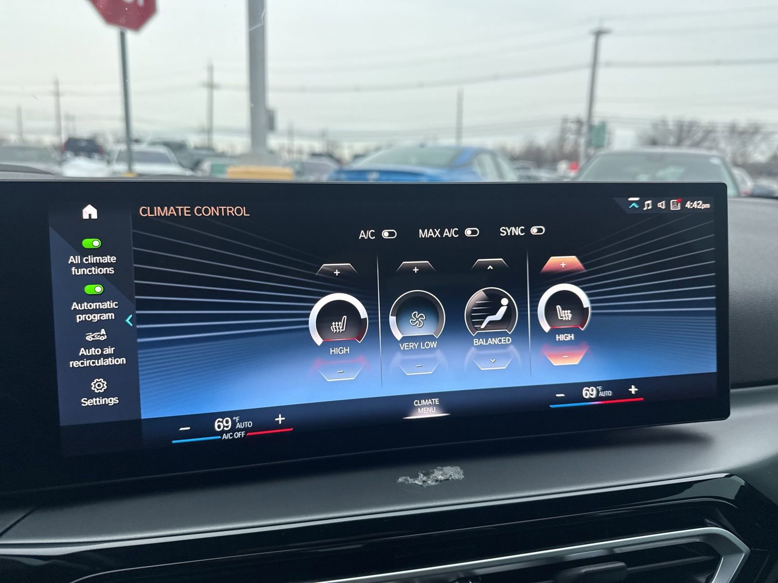 Used 2023 BMW 230i xDrive 230i xDrive w/ Premium Package image 18