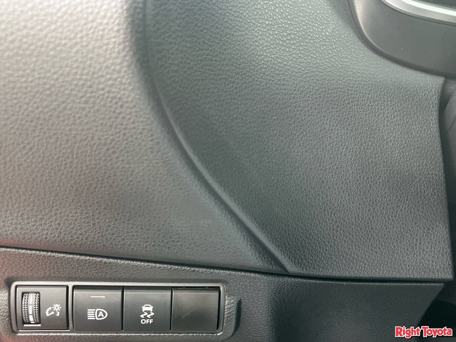 Certified 2026 Toyota Corolla Cross XLE w/ Convenience Package FWD image 33