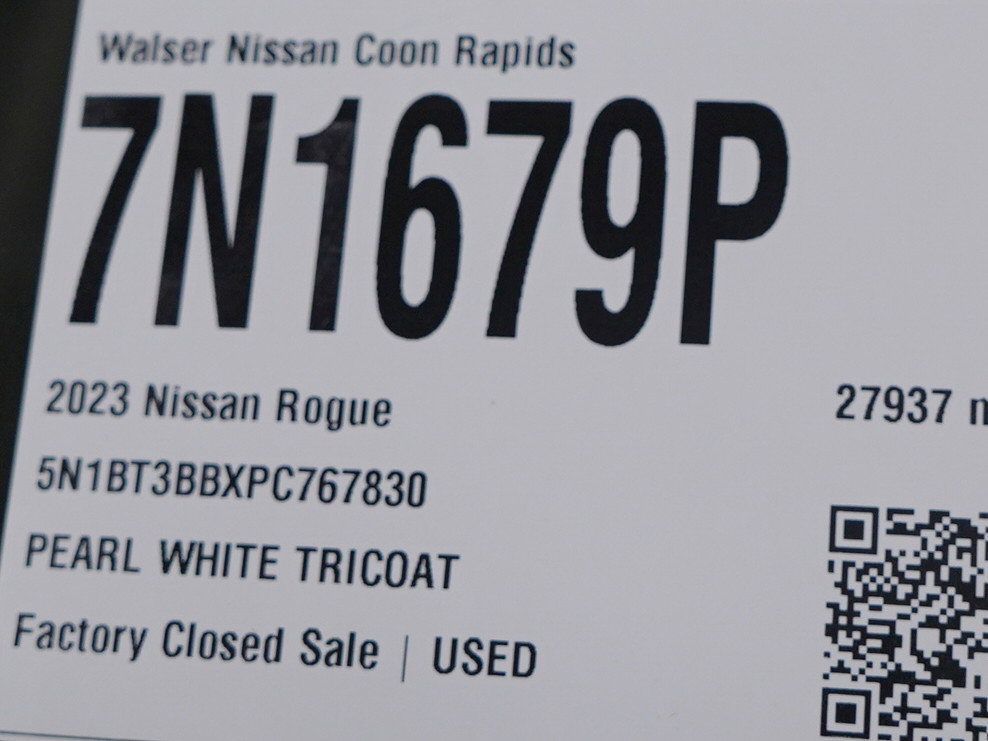 Used 2023 Nissan Rogue SV w/ SV Premium B Package image 32