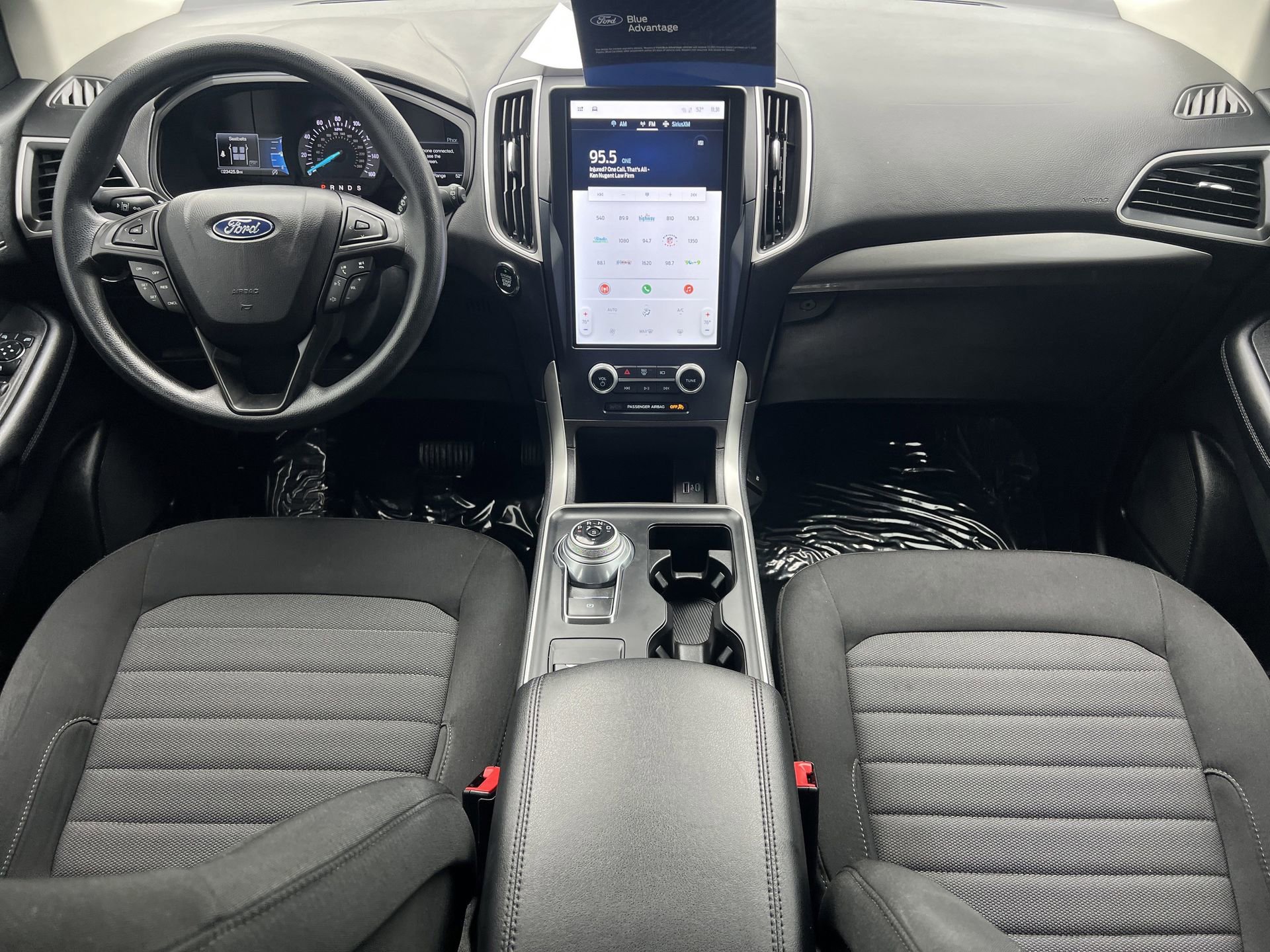 Certified 2023 Ford Edge SE w/ Black Appearance Package image 5