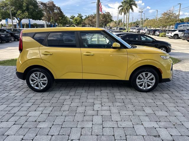 Used 2020 Kia Soul LX FWD image 14