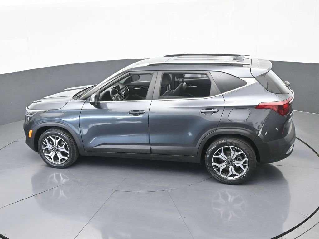 Used 2022 Kia Seltos EX image 52