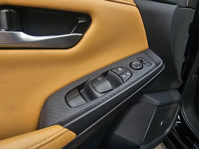 Used 2025 Nissan Sentra SV w/ SV Premium Package image 25