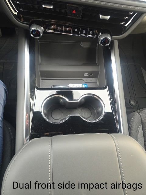 New 2026 Chevrolet Suburban LS image 19