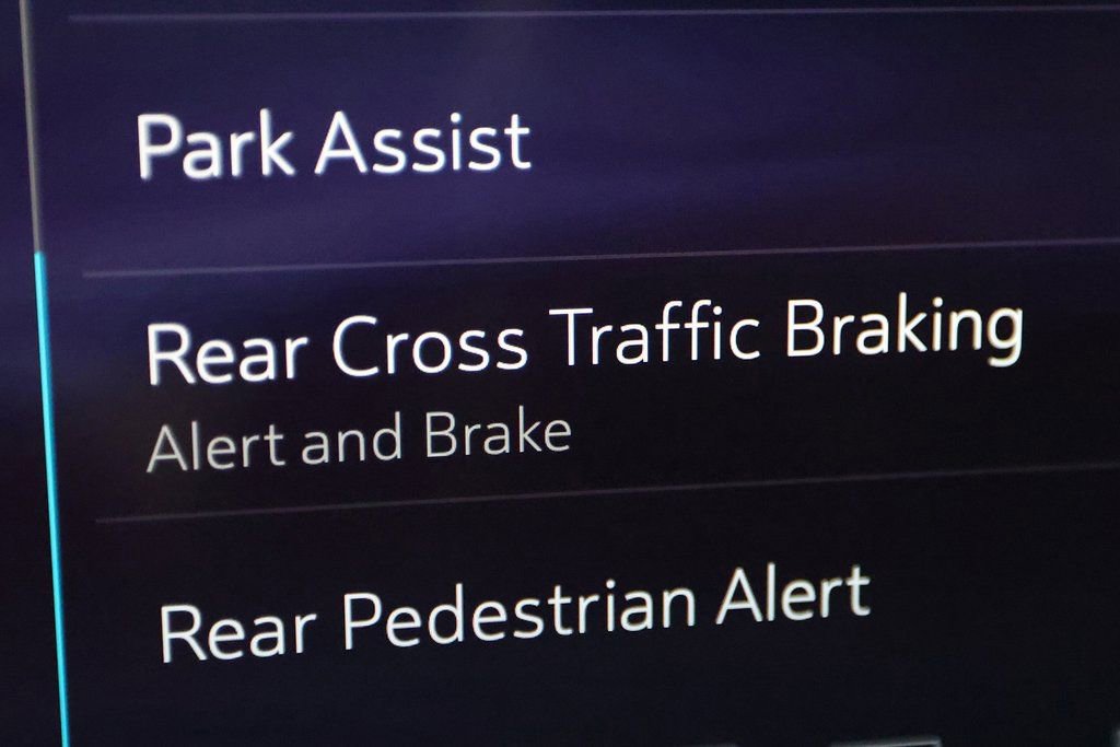 Used 2026 Cadillac Escalade ESV Sport w/ Touring Package image 38