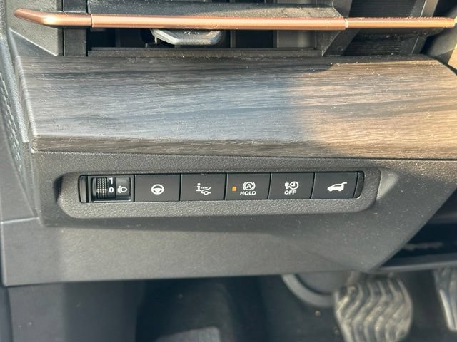 Certified 2024 Nissan Ariya AWD image 21