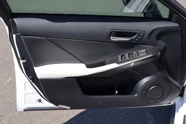 Used 2025 Lexus IS 350 F Sport RWD image 15