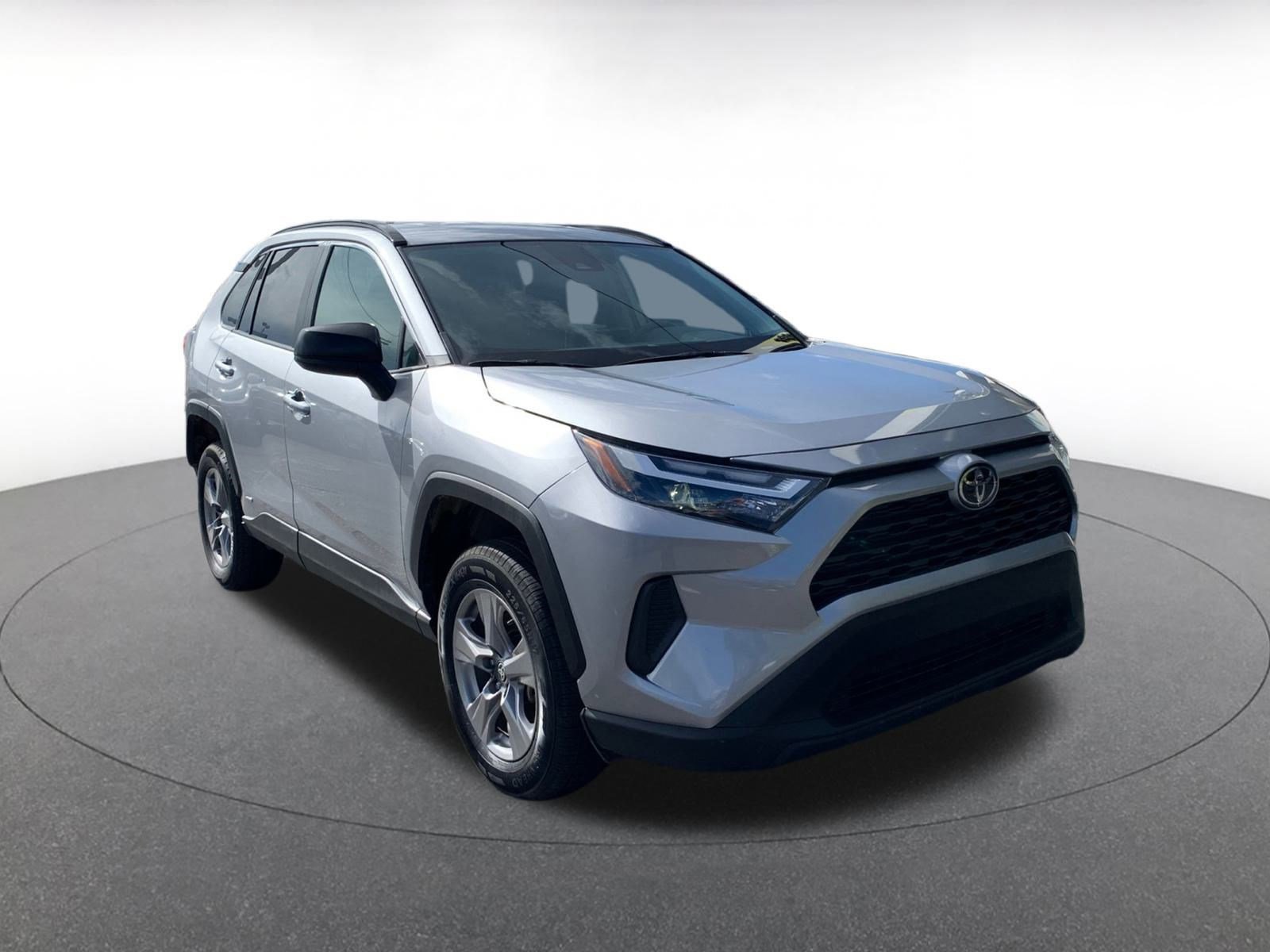 Used 2025 Toyota RAV4 LE image 1