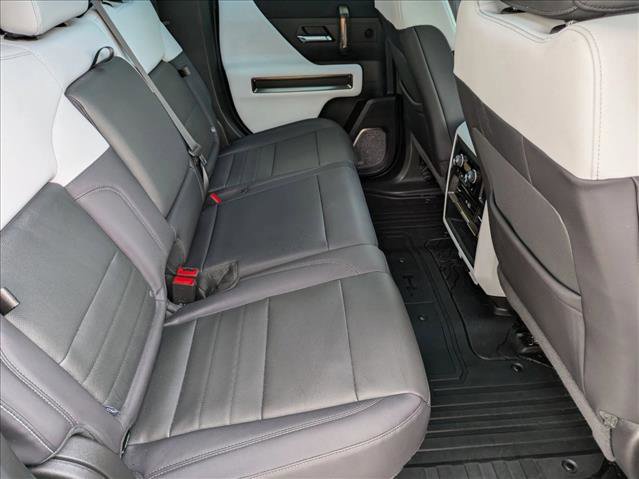 Used 2024 GMC Hummer EV 3X image 18
