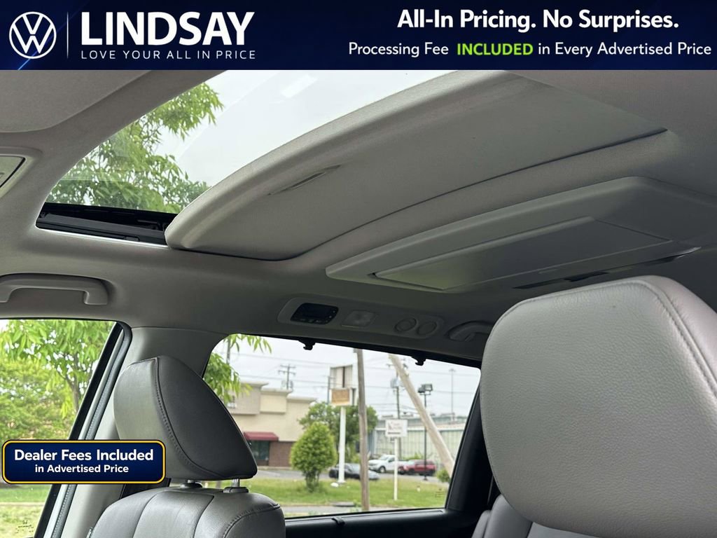 Used 2015 Honda Odyssey Touring Elite image 27