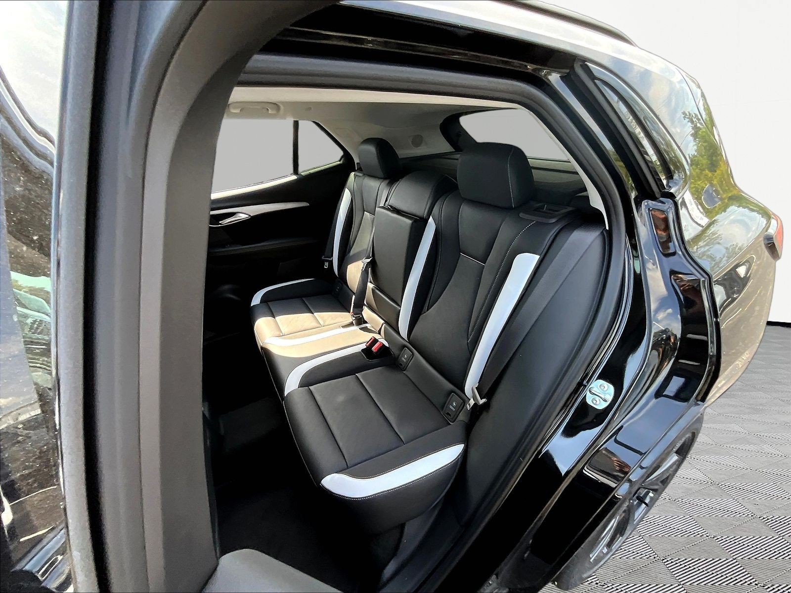 New 2026 Buick Envision Sport Touring AWD/4WD image 17