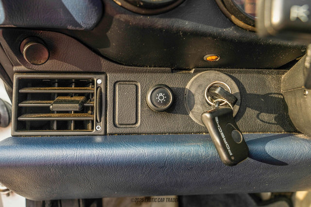 Used 1996 Porsche 911 Carrera image 35