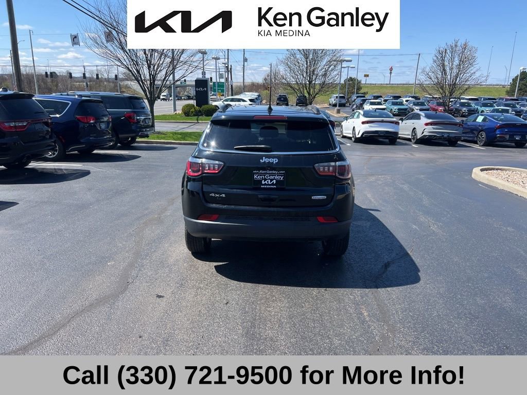 Used 2018 Jeep Compass Latitude w/ Popular Equipment Group image 12