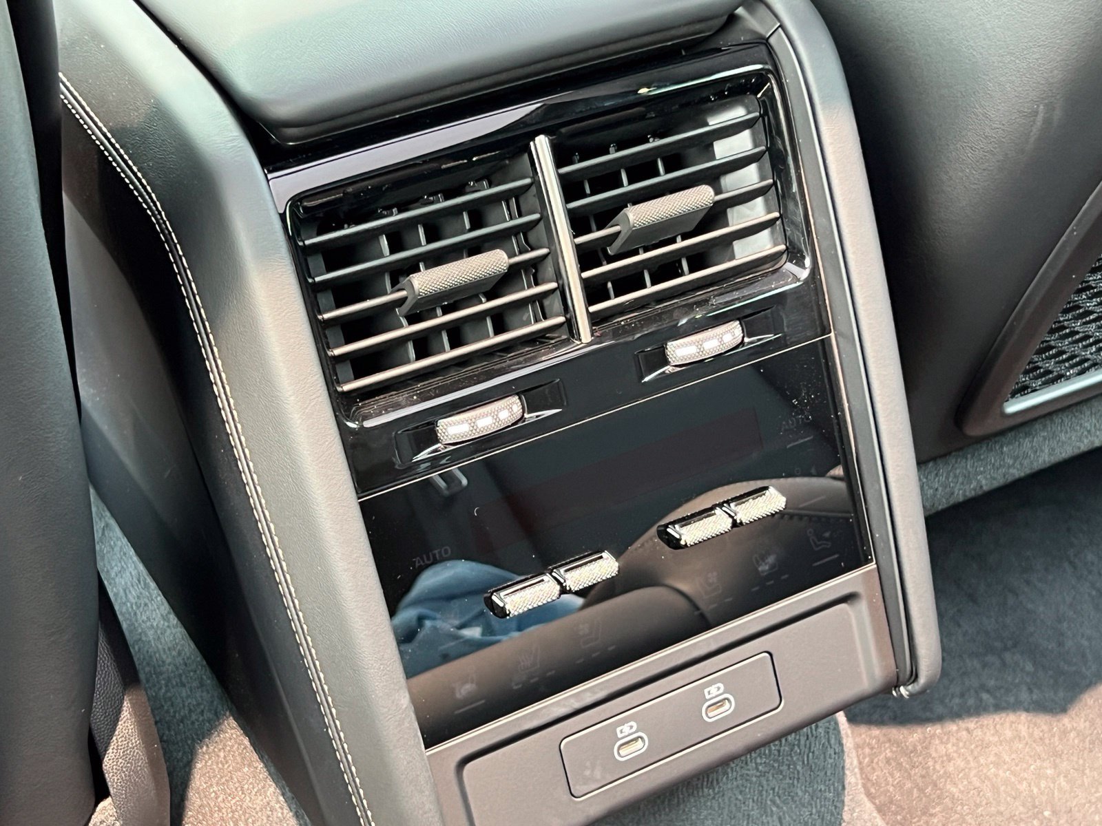 New 2026 Porsche Cayenne Turbo AWD/4WD image 20