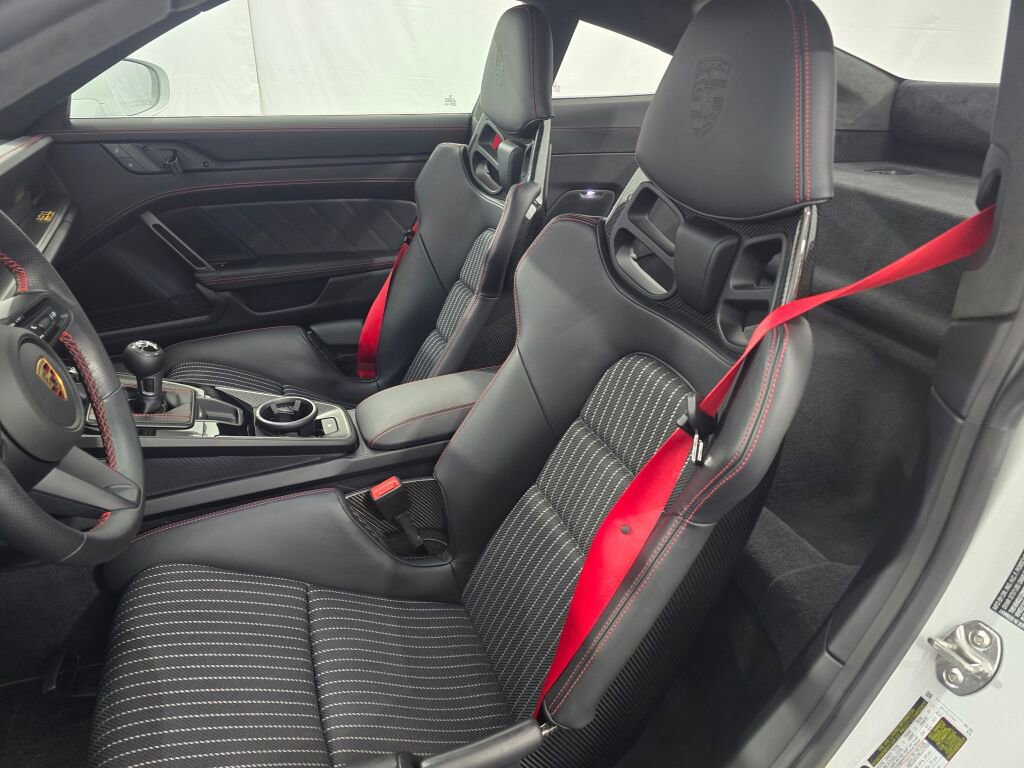 Certified 2024 Porsche 911 GT3 RS RWD image 5