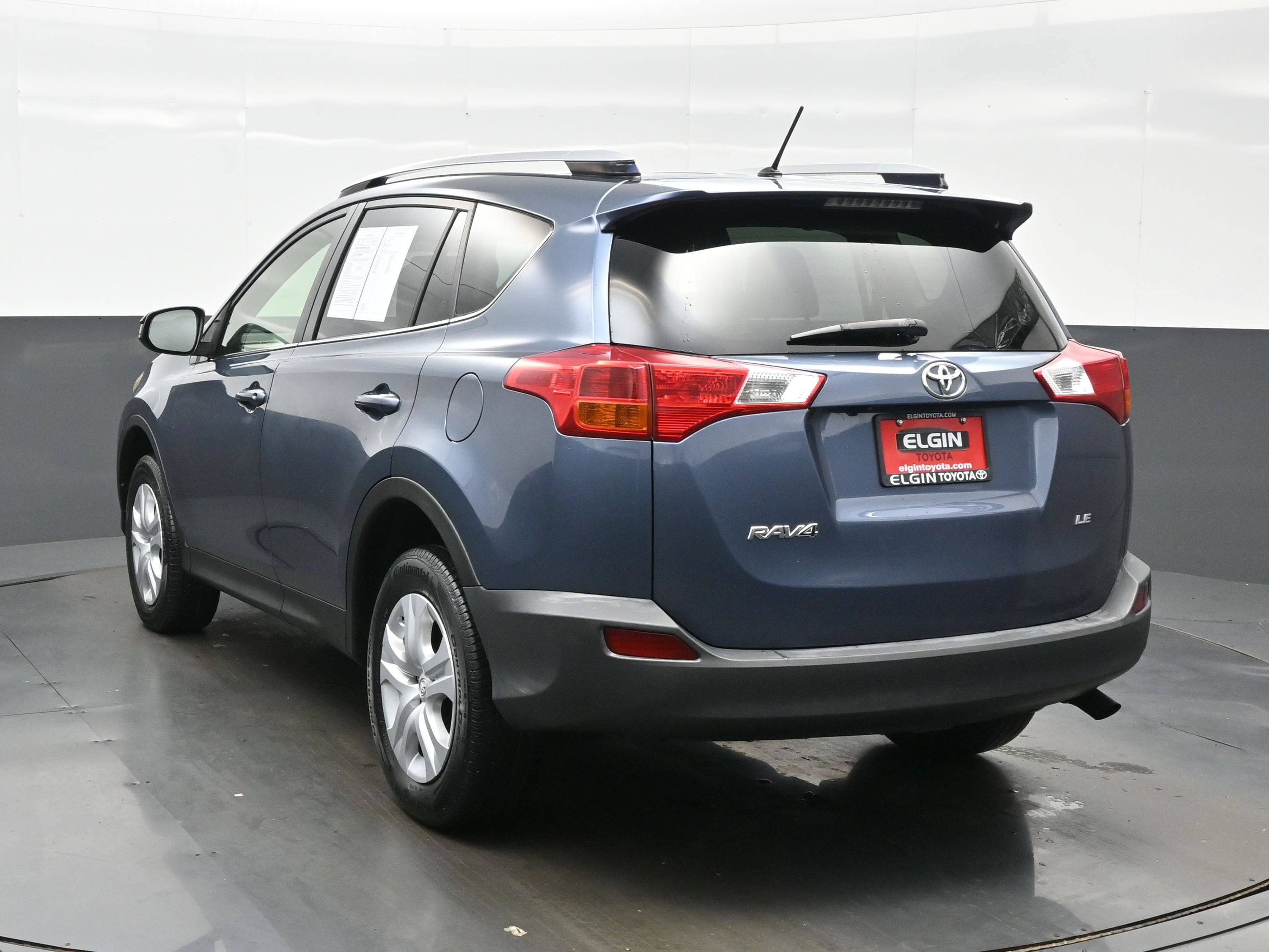 Used 2014 Toyota RAV4 LE FWD image 4