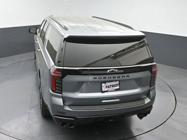 Used 2025 Chevrolet Suburban Z71 AWD/4WD image 32