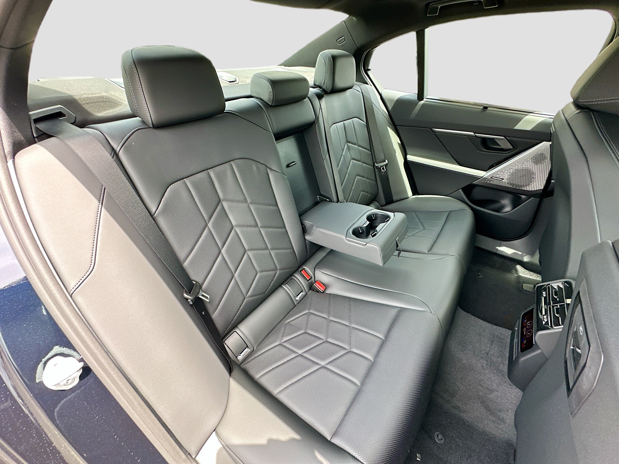 New 2027 BMW 530i xDrive AWD/4WD image 21