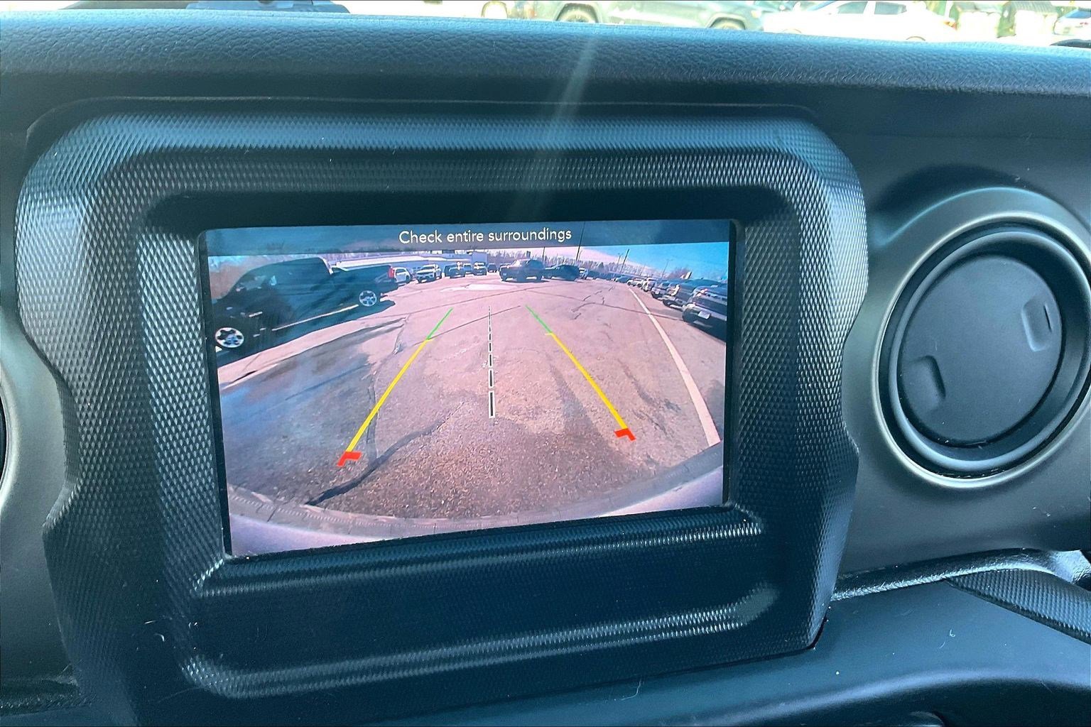 Used 2018 Jeep Wrangler Unlimited Sport S image 19