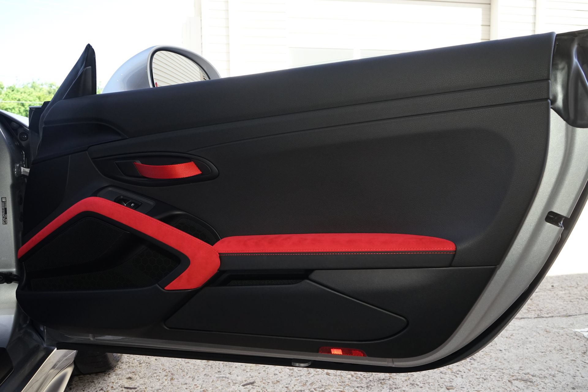 Used 2018 Porsche 911 GT2 RS RWD image 31