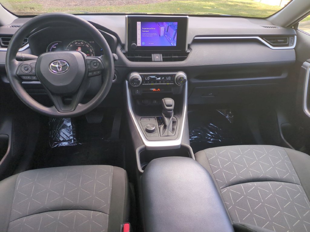 Used 2024 Toyota RAV4 XLE w/ Convenience Package AWD/4WD image 31