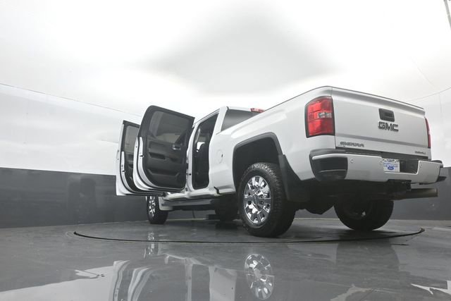 Used 2019 GMC Sierra 2500 Denali image 38